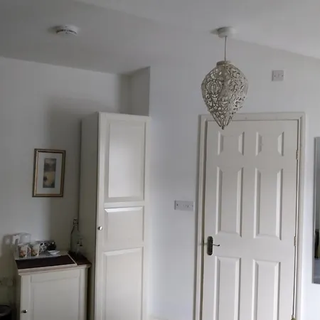 Bed & Breakfast The Lakes 2*