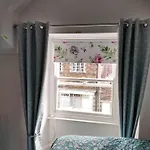 The Lakes 4*