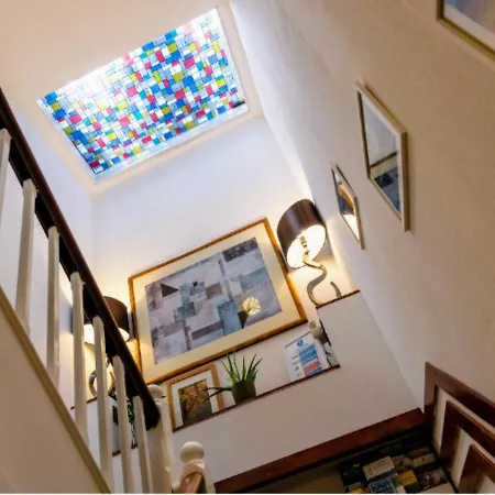 The Lakes Эмблсайд