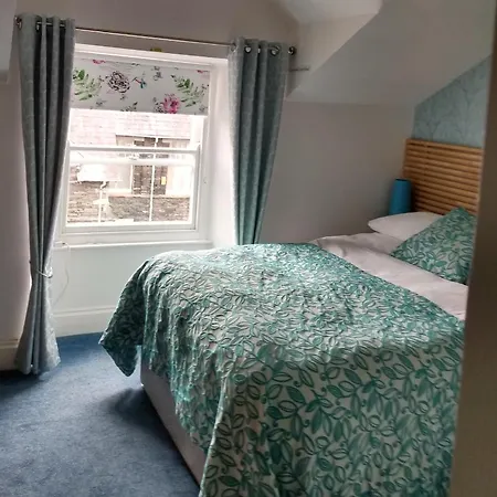 The Lakes Bed and breakfast