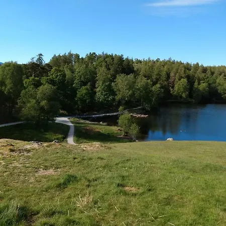 Bed & Breakfast The Lakes 4*