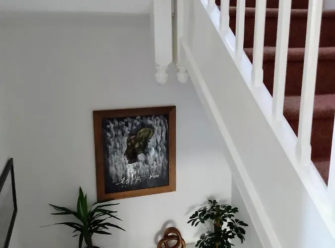 The Lakes فندق مبيت وإفطار 3*