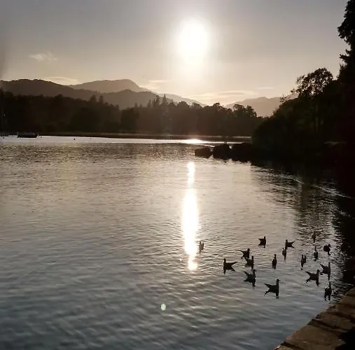 The Lakes فندق مبيت وإفطار آمبيلسايد