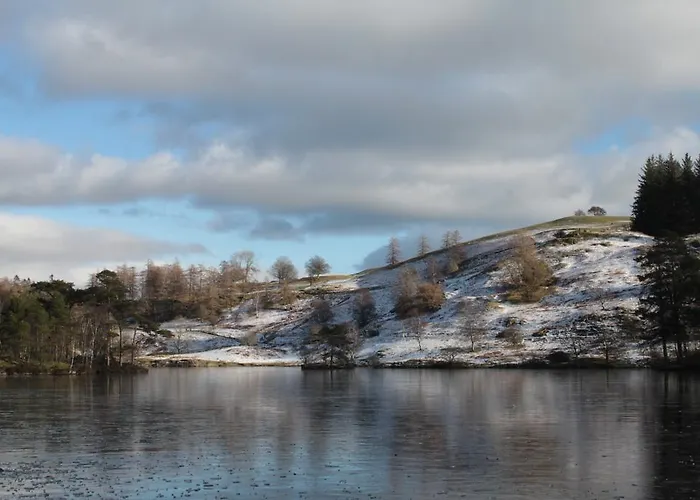 فندق مبيت وإفطار The Lakes 3*