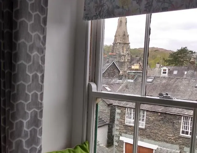 The Lakes فندق مبيت وإفطار 3*