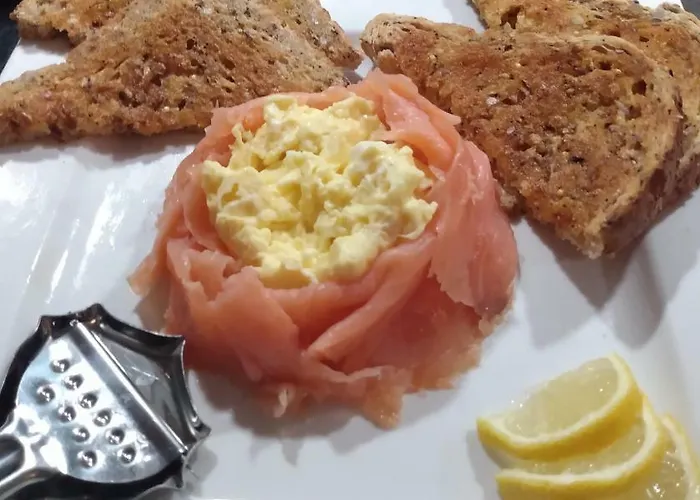 The Lakes فندق مبيت وإفطار 3*