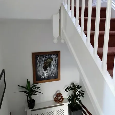 The Lakes Bed and Breakfast 3*