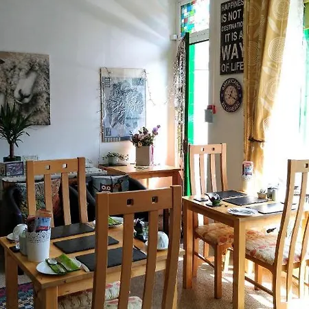 The Lakes Bed and Breakfast 3*